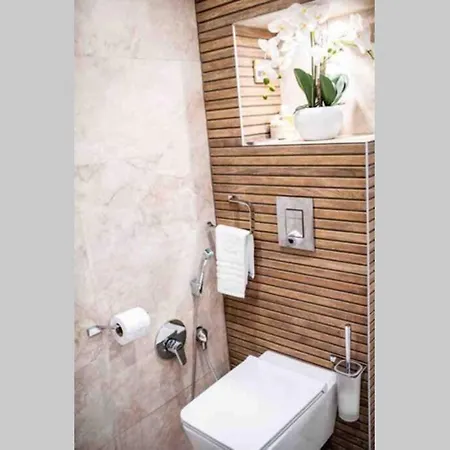 A&k Cozy Art 1 * Varna